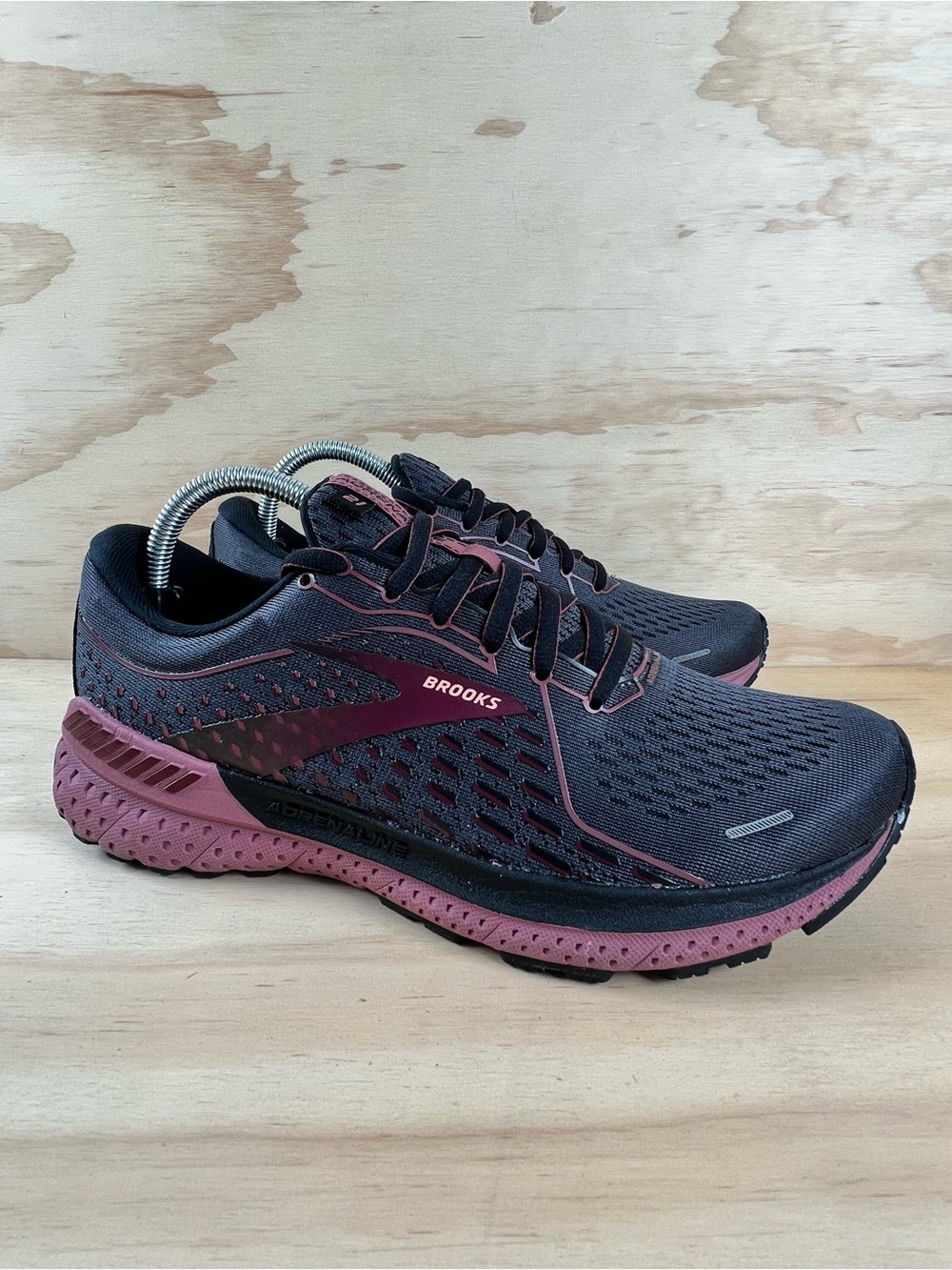 Brooks Adrenaline GTS 21 Womens Running Gym Shoes 10 Black Rose Athletic Sneaker